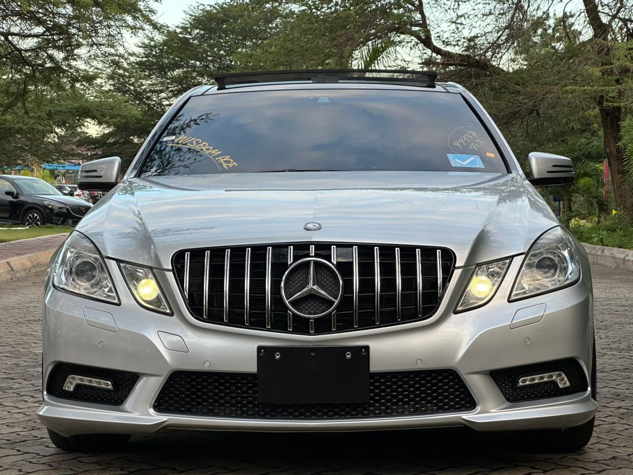 MERCEDES BENZ E CLASS